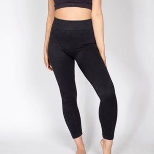 NWT Lilyful Black Ribbed Chino Styled Leggings Size Small